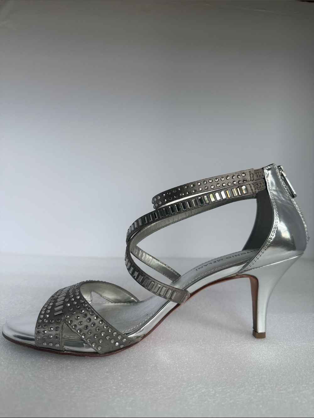 ANTONIO MELANI Tess Silver Rhinestone Strappy Heels Sandals Size 9M - Picture 9 of 15